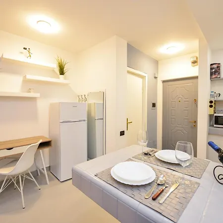 Apartment Piata Romana 2